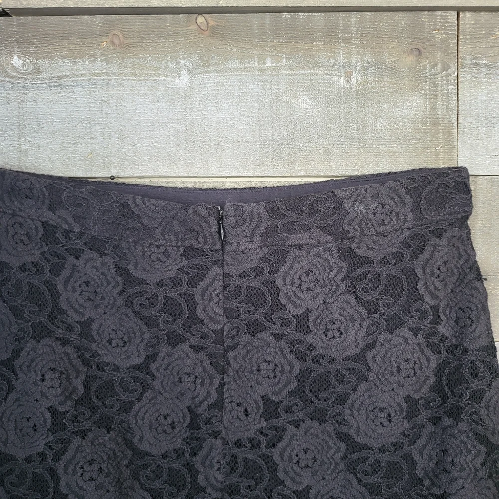 Anthropologie Maeve Alva Black/Gray Floral Lace Straight Pencil Skirt